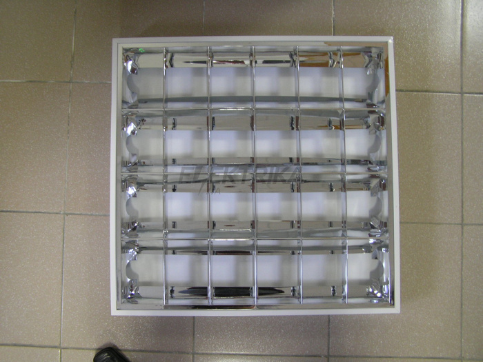 Світильник вбудований растровий e.lum.raster.flush.4.20.b 4х20W, спарена ПРА