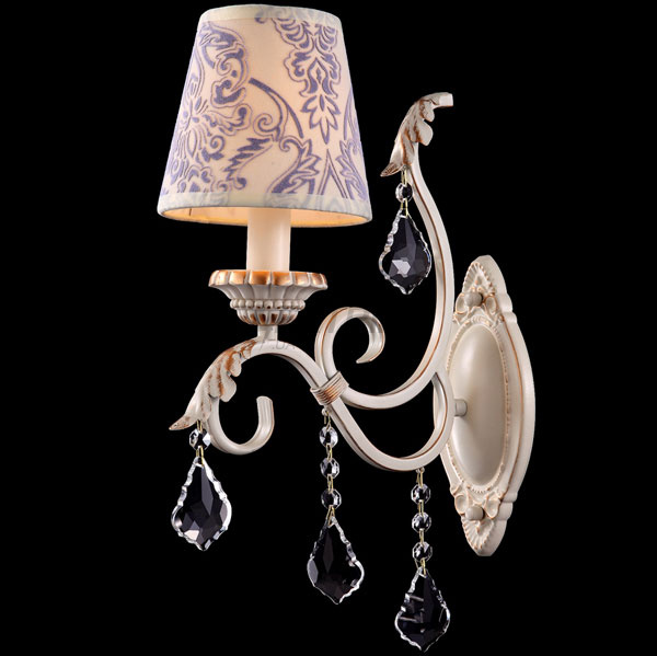 Бра Maytoni ARM219-01-G Elegant Velvet
