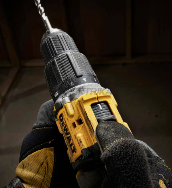 Дриль-шурупокрут 100 YEARS DeWALT (DCD100YD2T)