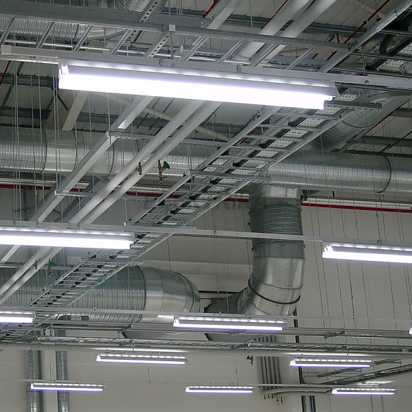 Лампа EVROLIGHT L-1200 4000K 18Вт G13 T8 трубчаста LED